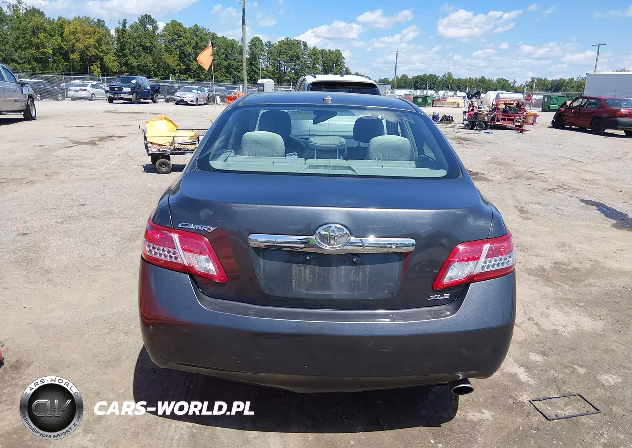 2011 Toyota Camry Xle VIN:4T4BF3EKXBR192723 - 16