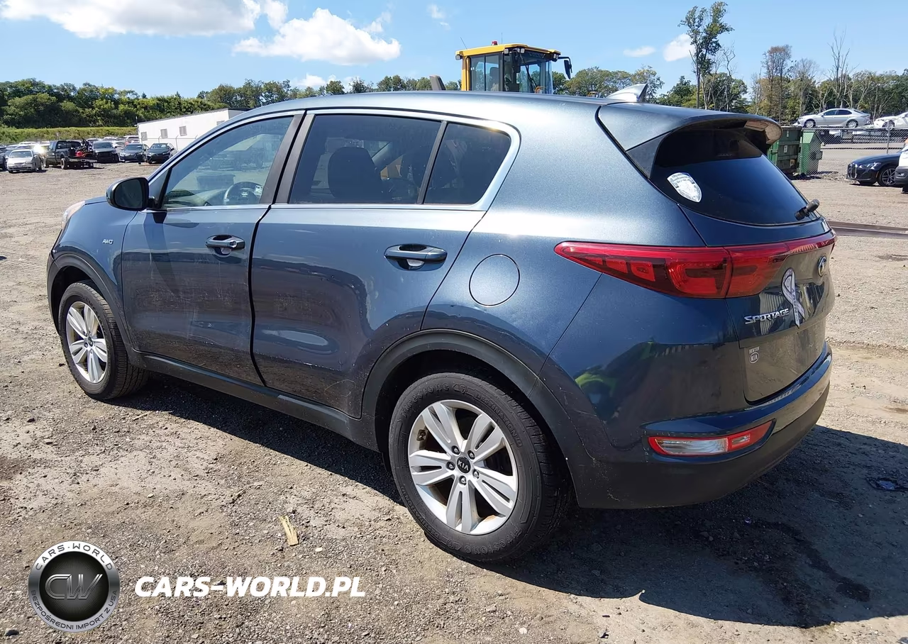 2018 Kia Sportage Lx VIN:KNDPMCAC1J7368189 - 3