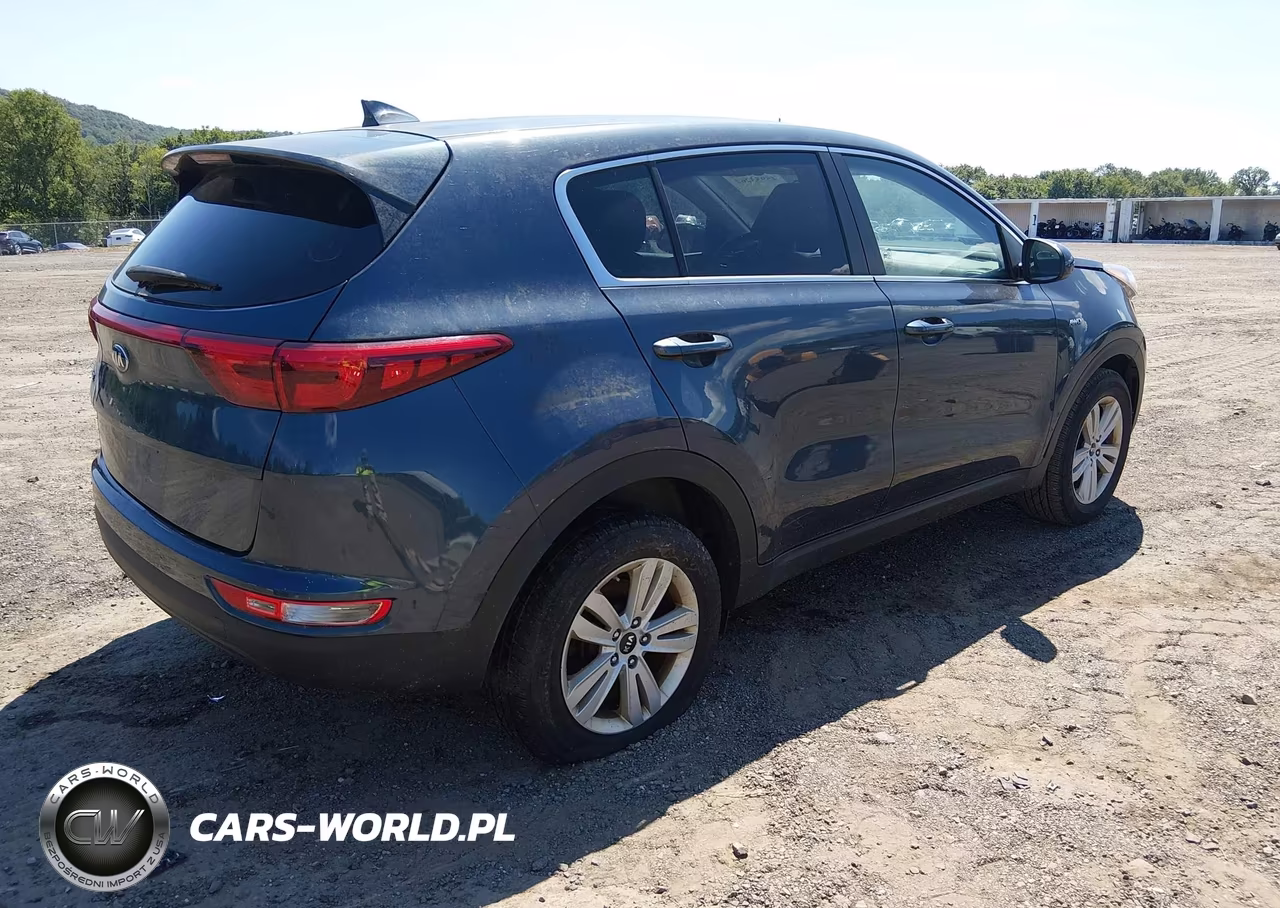2018 Kia Sportage Lx VIN:KNDPMCAC1J7368189 - 4