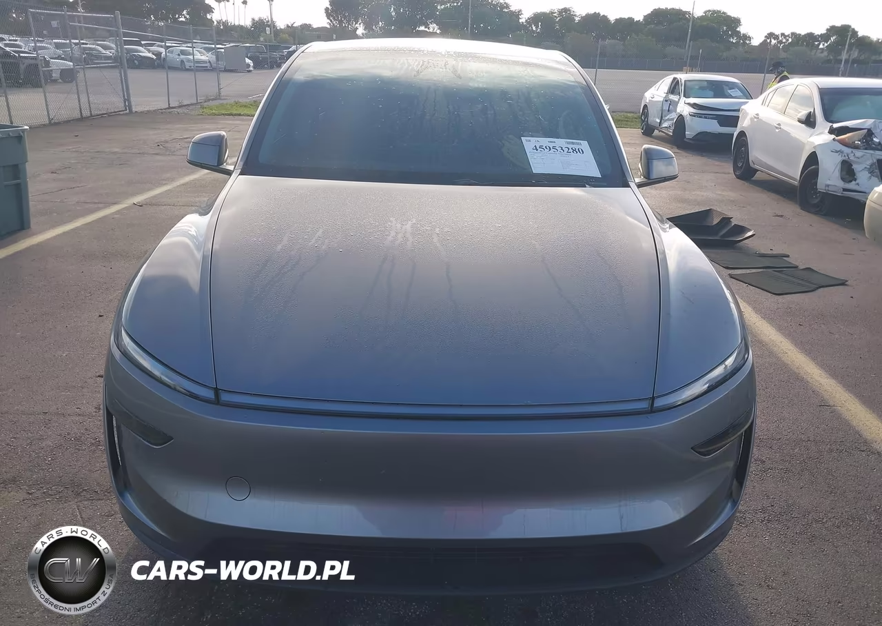 2026 Tesla Model Y Premium-Rear-Wheel Drive VIN:7SAYGDED9TA477971 - 10