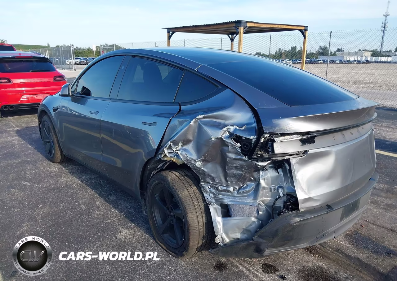 2026 Tesla Model Y Premium-Rear-Wheel Drive VIN:7SAYGDED9TA477971 - 6
