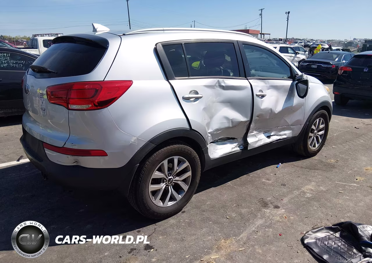 2015 Kia Sportage Lx VIN:KNDPBCAC6F7695474 - 4