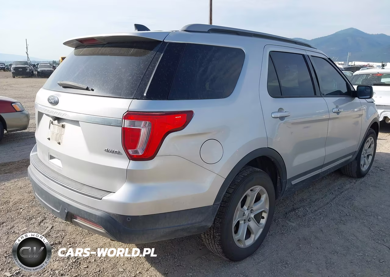 2019 Ford Explorer Xlt VIN:1FM5K8D82KGA92278 - 4