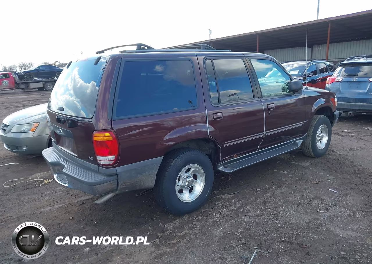 2000 Ford Explorer Xlt VIN:1FMZU73E2YZA83395 - 4