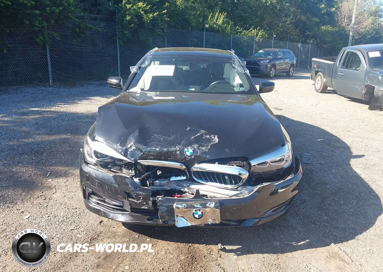 2018 BMW 530I xDrive VIN:WBAJA7C5XJWC74659 - 11