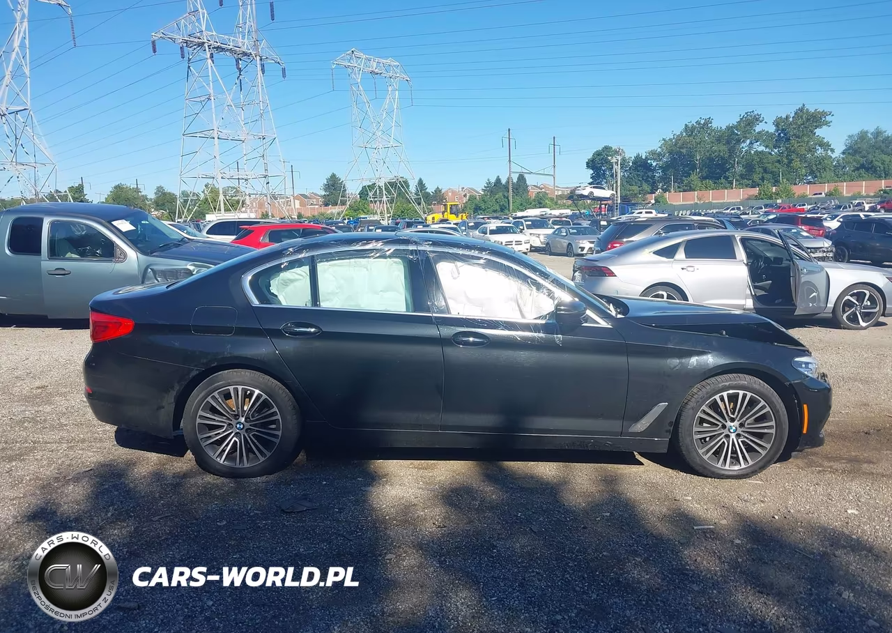 2018 BMW 530I xDrive VIN:WBAJA7C5XJWC74659 - 12
