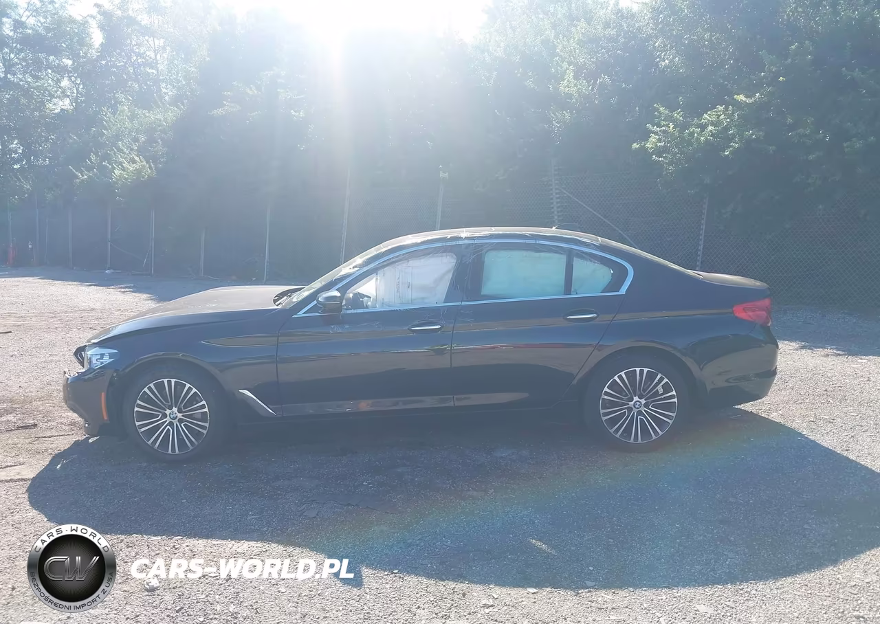 2018 BMW 530I xDrive VIN:WBAJA7C5XJWC74659 - 13