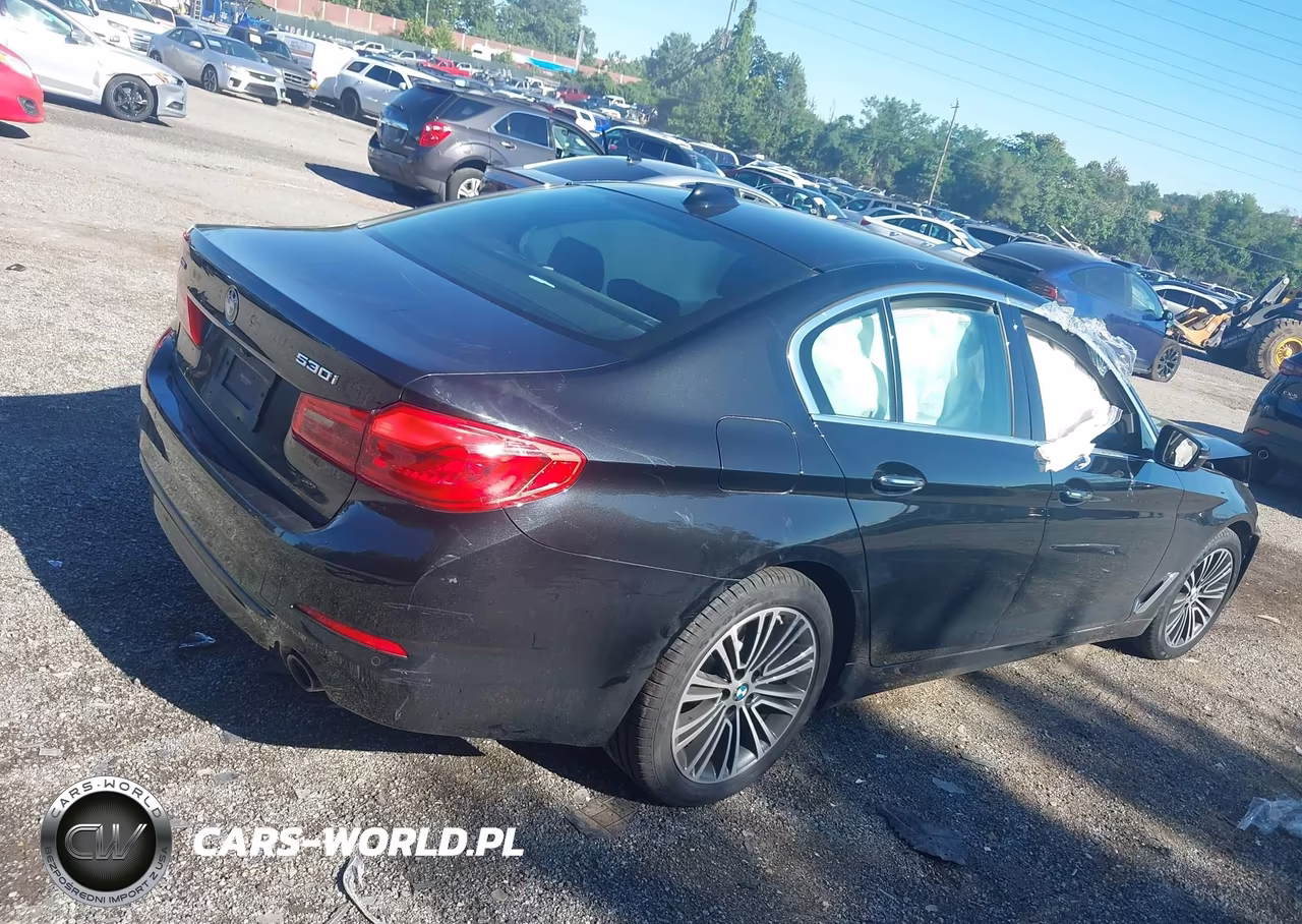 2018 BMW 530I xDrive VIN:WBAJA7C5XJWC74659 - 4