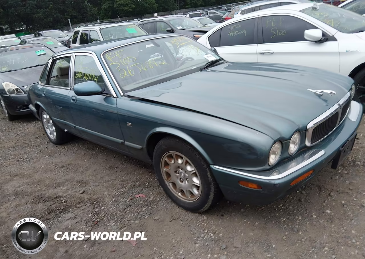2001 Jaguar Xj8