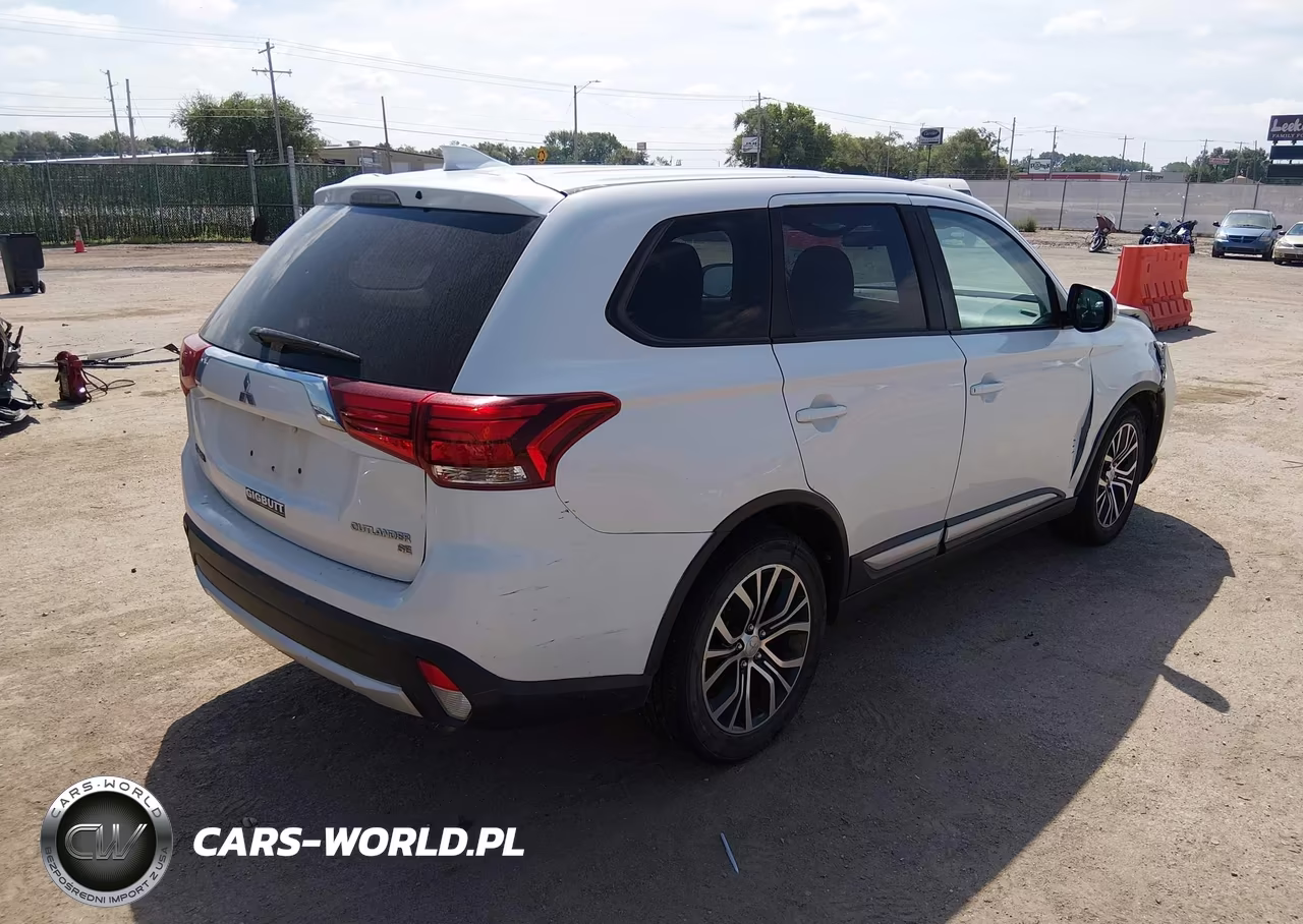 2017 Mitsubishi Outlander Se VIN:JA4AD3A39HZ028352 - 4