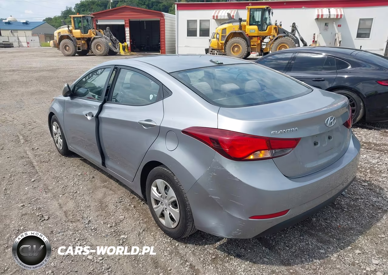 2016 Hyundai Elantra Se VIN:5NPDH4AEXGH690624 - 3