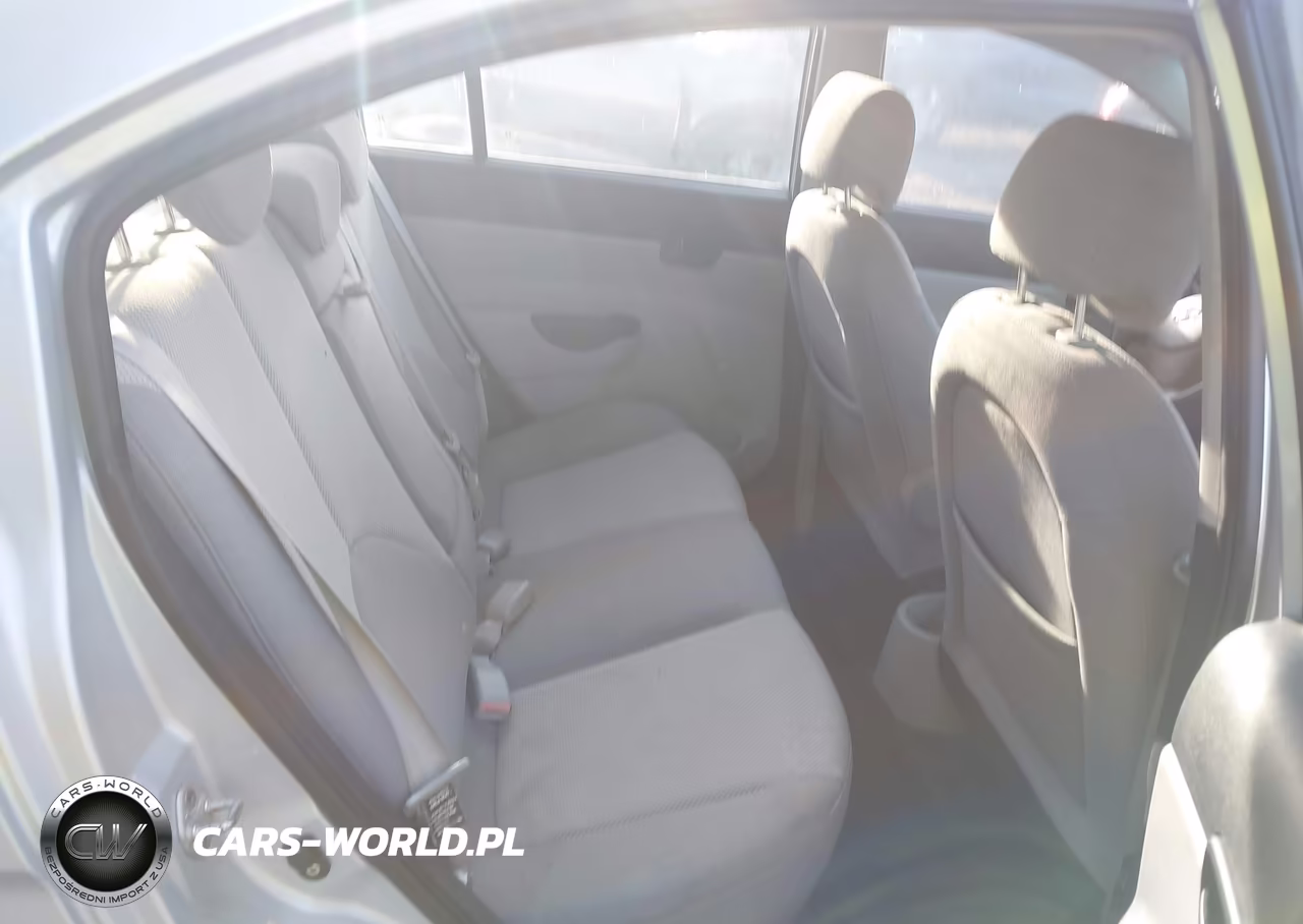 2008 Hyundai Accent Gls VIN:KMHCN46C78U217701 - 8