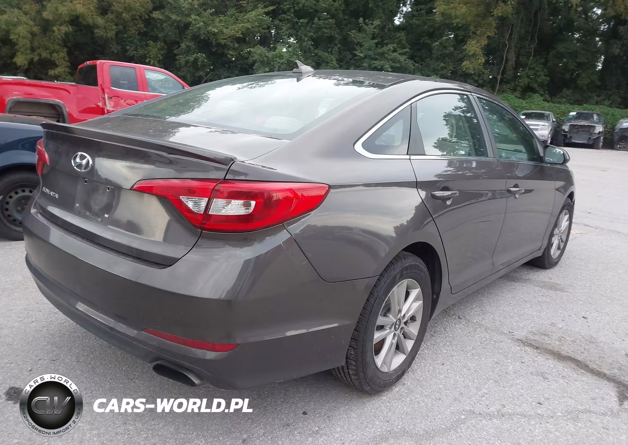 2016 Hyundai Sonata Se VIN:5NPE24AF4GH433683 - 4