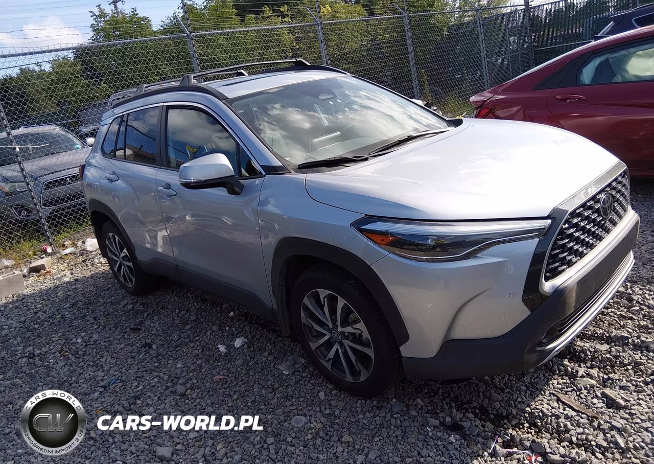2023 Toyota Corolla Cross Xle VIN:7MUDAABG4PV070578 - 1