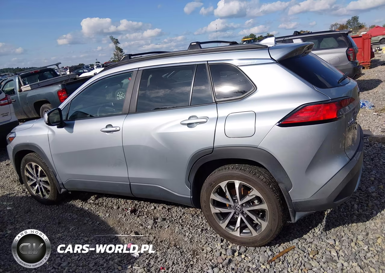2023 Toyota Corolla Cross Xle VIN:7MUDAABG4PV070578 - 14