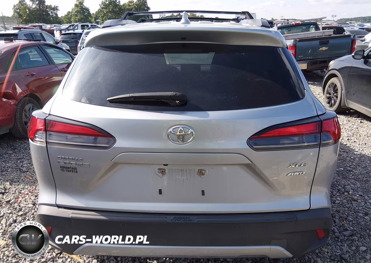 2023 Toyota Corolla Cross Xle VIN:7MUDAABG4PV070578 - 16