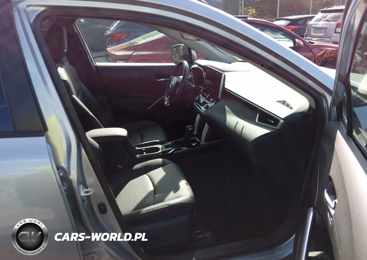 2023 Toyota Corolla Cross Xle VIN:7MUDAABG4PV070578 - 5