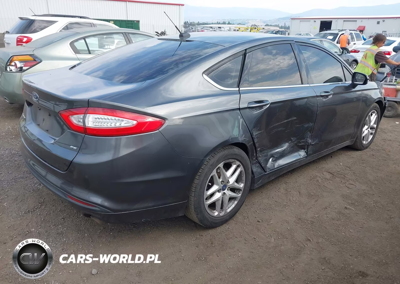 2015 Ford Fusion Se VIN:3FA6P0H74FR238651 - 4