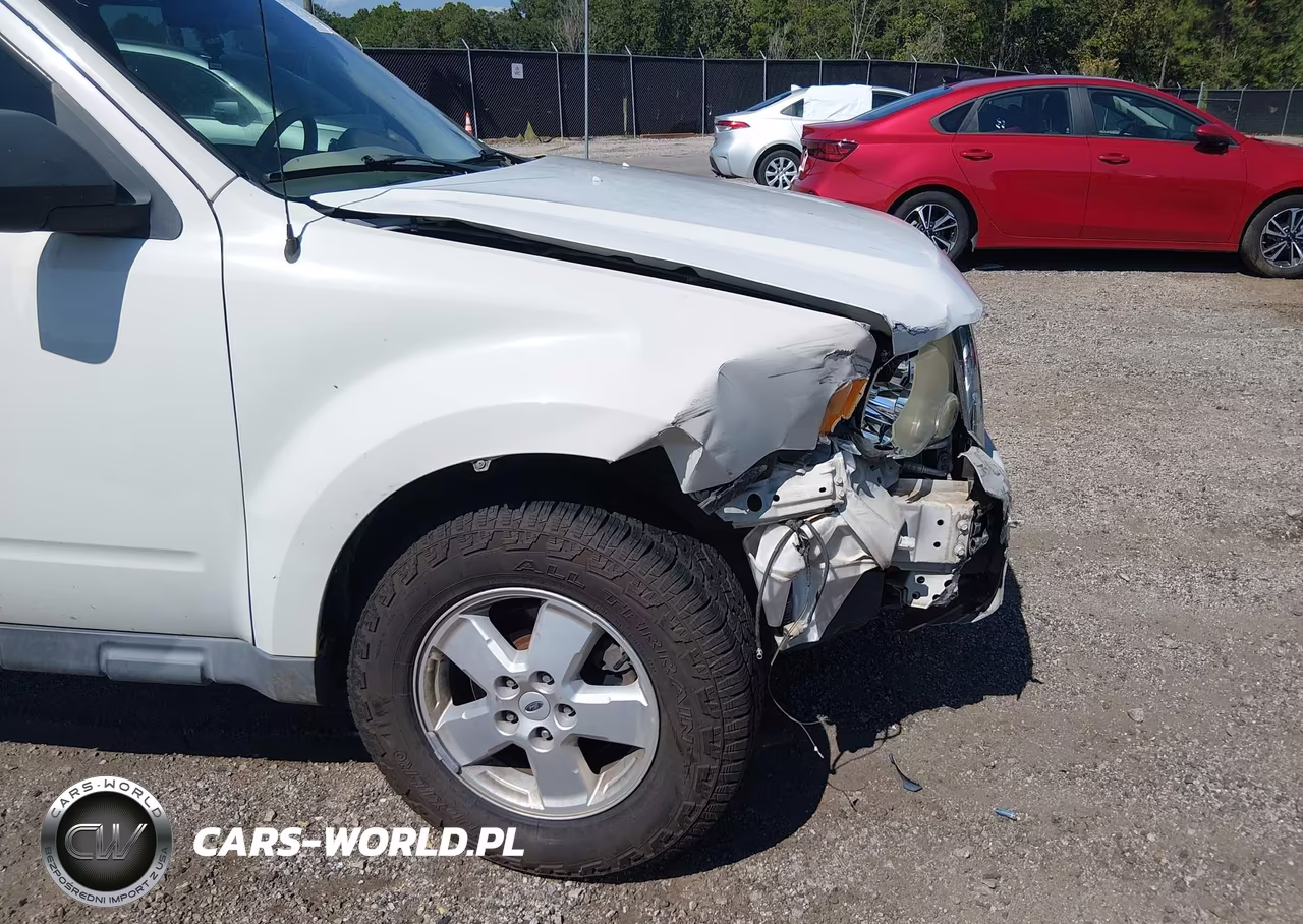 2010 Ford Escape Xlt VIN:1FMCU0D72AKA93114 - 6