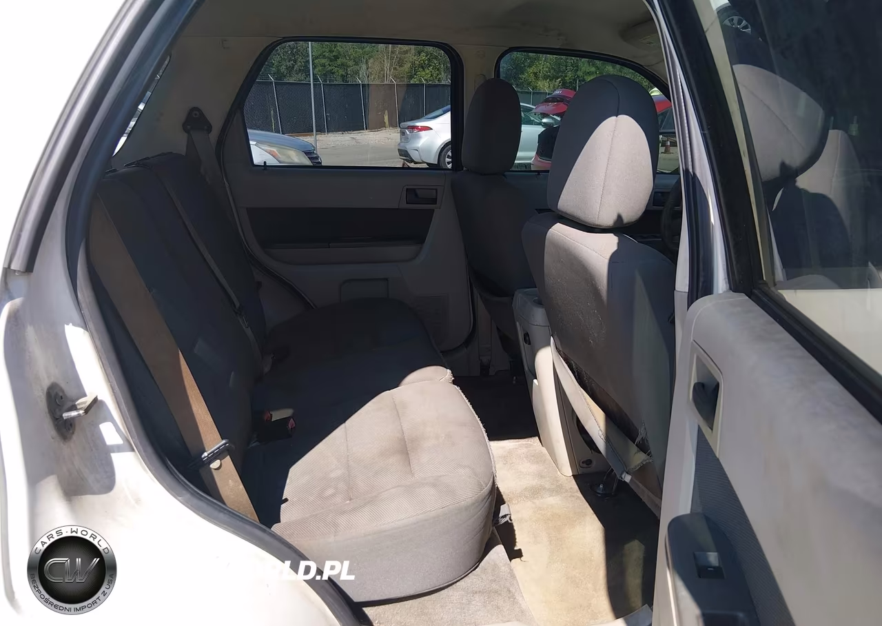 2010 Ford Escape Xlt VIN:1FMCU0D72AKA93114 - 8