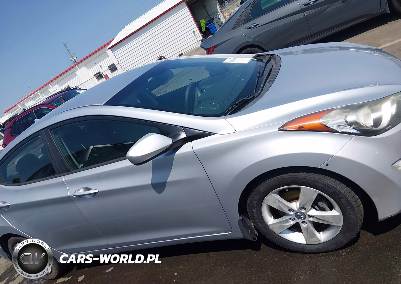 2013 Hyundai Elantra Gls VIN:5NPDH4AE4DH251334 - 13