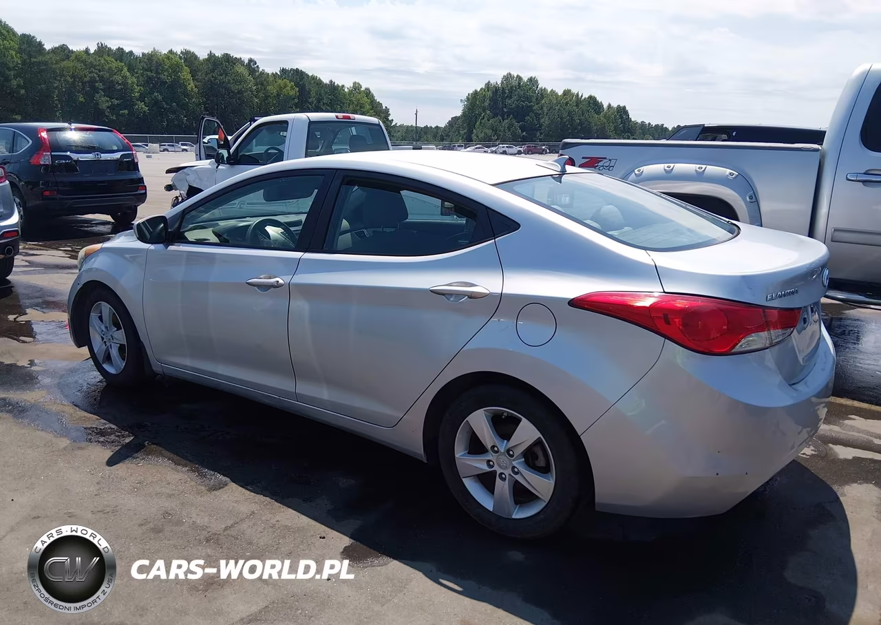 2013 Hyundai Elantra Gls VIN:5NPDH4AE4DH251334 - 3