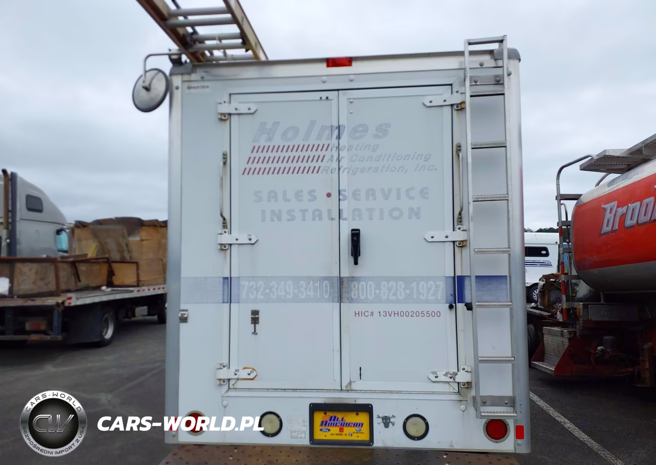 2013 Ford E-350 Cutaway VIN:1FDWE3FL7DDA59748 - 17