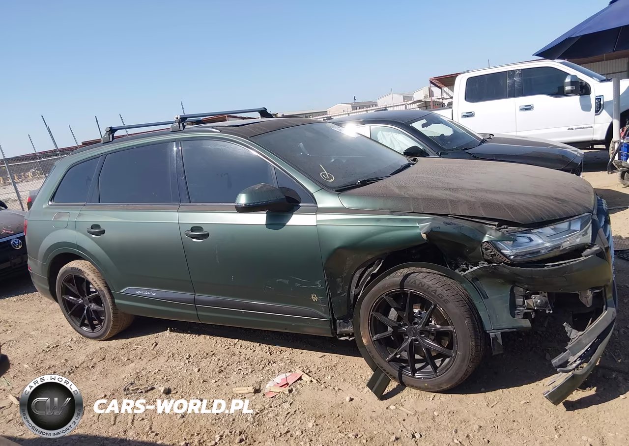 2018 Audi Q7 Prestige VIN:WA1VAAF70JD000226 - 13