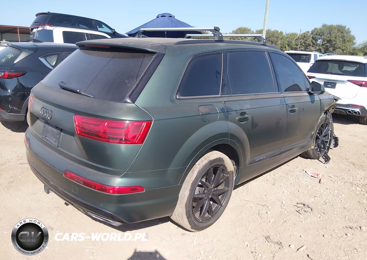 2018 Audi Q7 Prestige VIN:WA1VAAF70JD000226 - 4