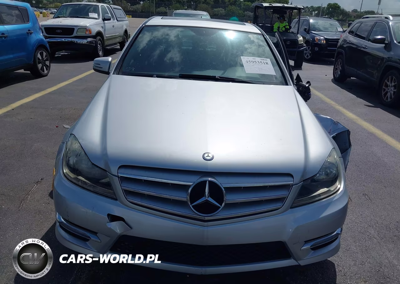 2013 Mercedes-Benz C 250 Sport VIN:WDDGF4HBXDA767337 - 11