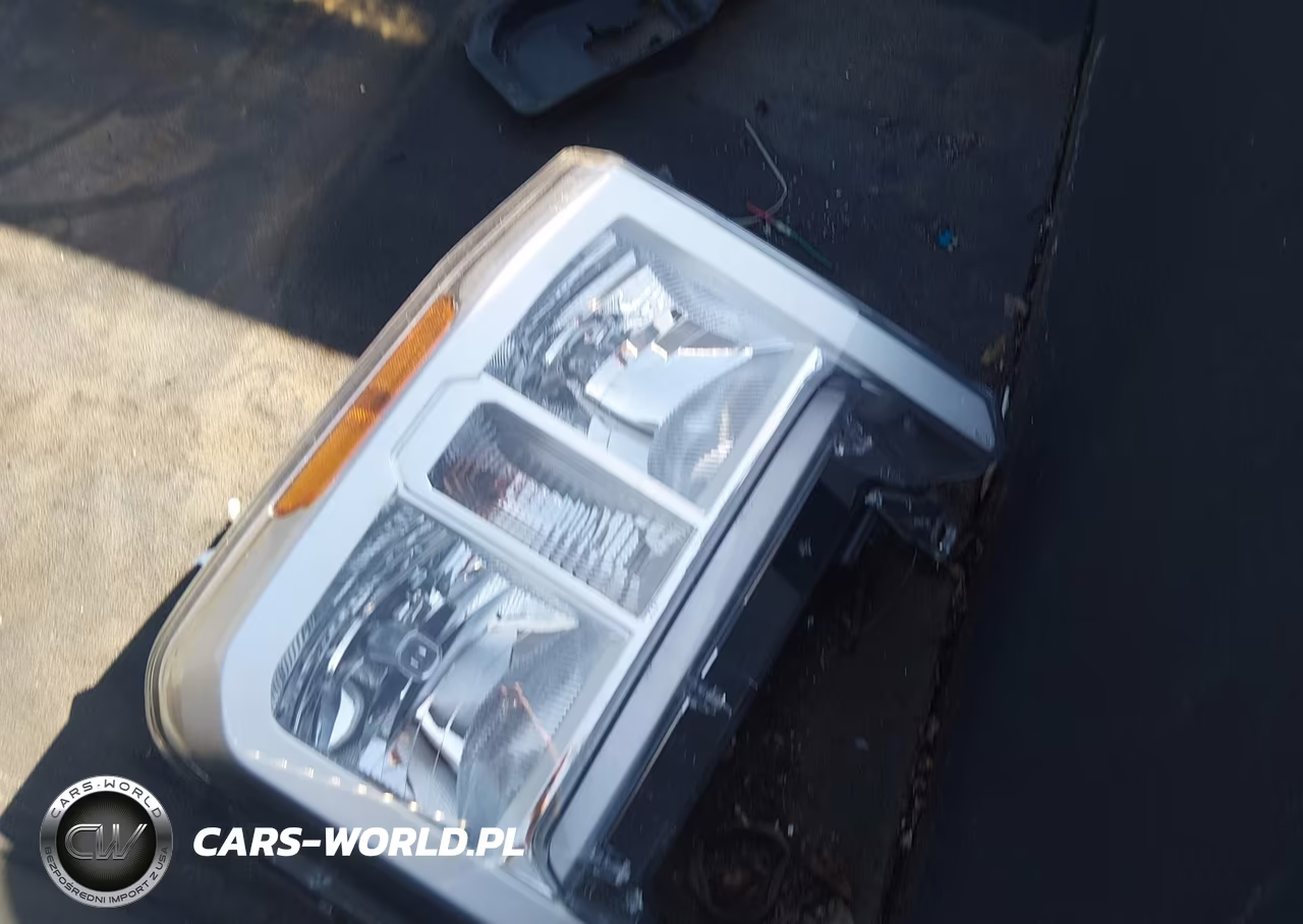 2026 Ford F-350 Chassis Xlt VIN:1FD8W3HT2TEC33625 - 12