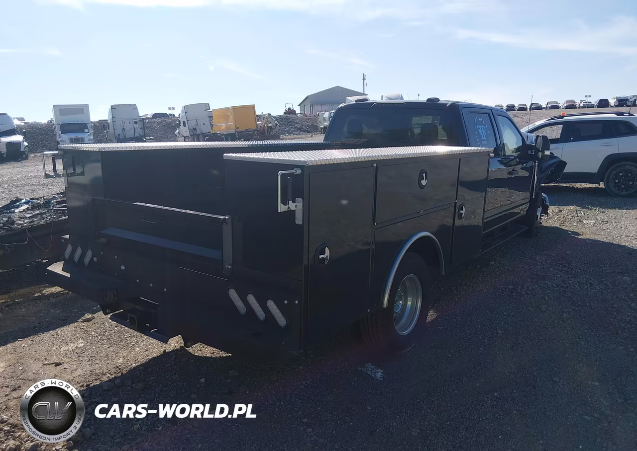2026 Ford F-350 Chassis Xlt VIN:1FD8W3HT2TEC33625 - 4