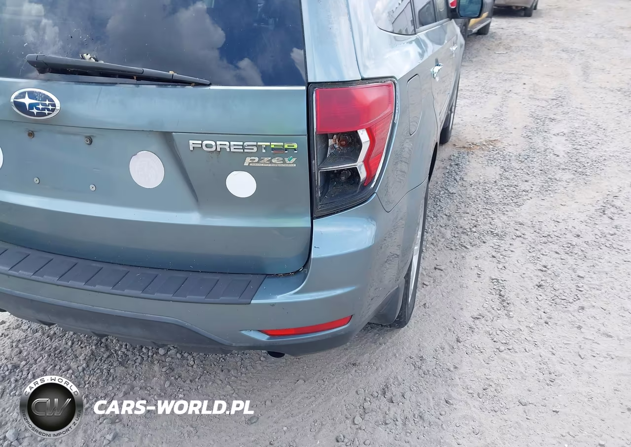 2010 Subaru Forester 2.5X Premium VIN:JF2SH6CC7AH781405 - 6