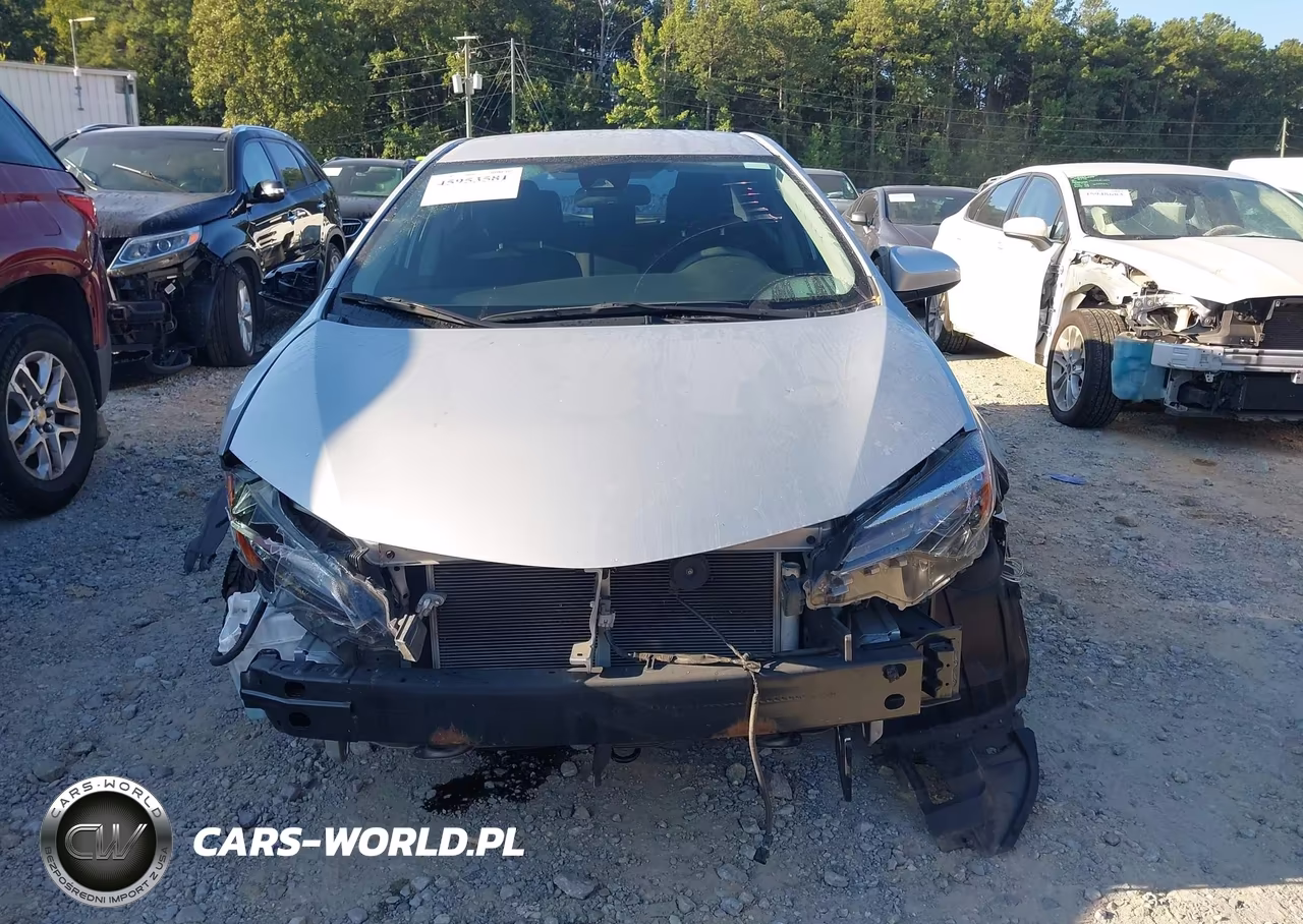 2017 Toyota Corolla Le VIN:2T1BURHE4HC880641 - 12