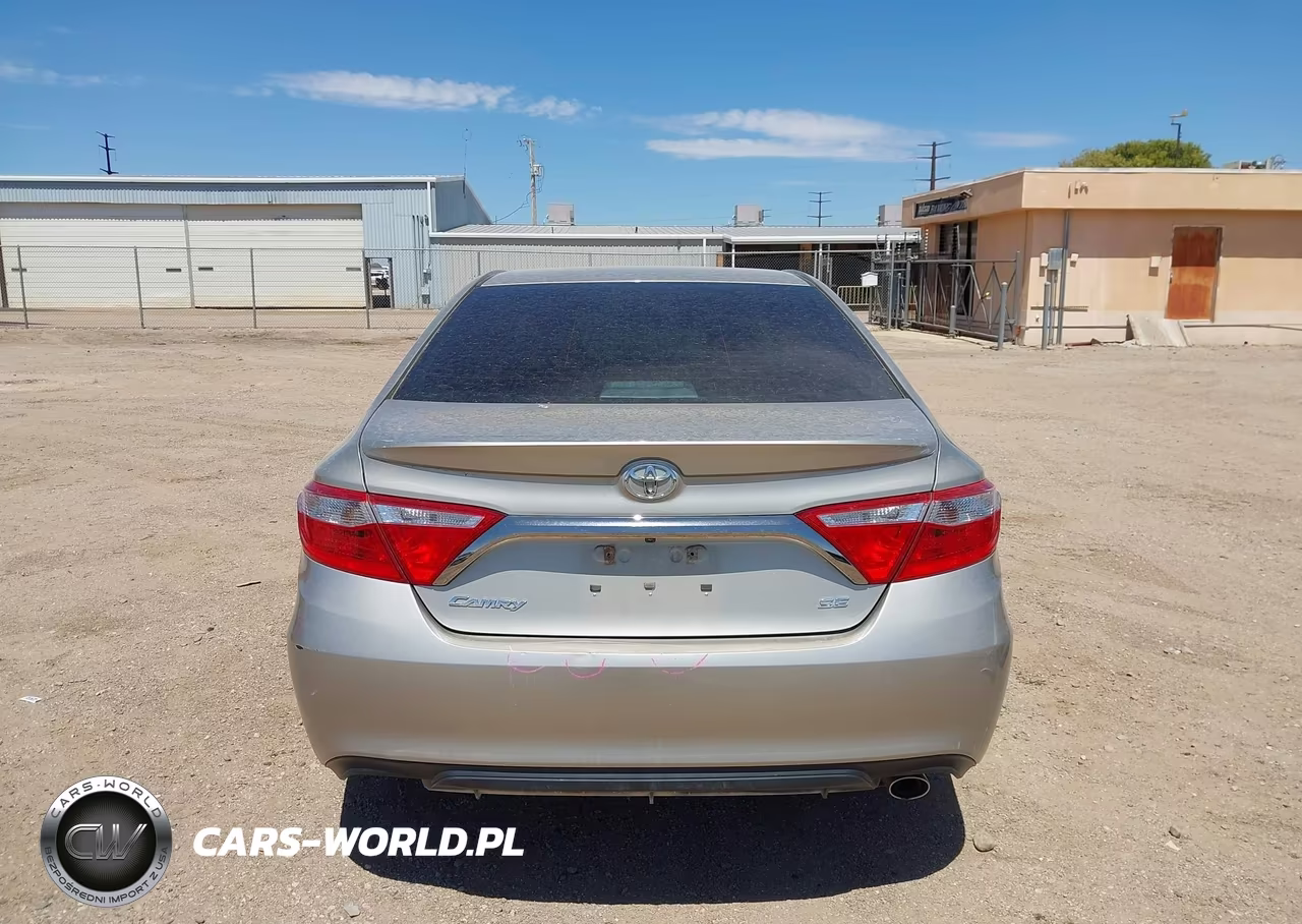 2017 Toyota Camry Se VIN:4T1BF1FK3HU769985 - 17