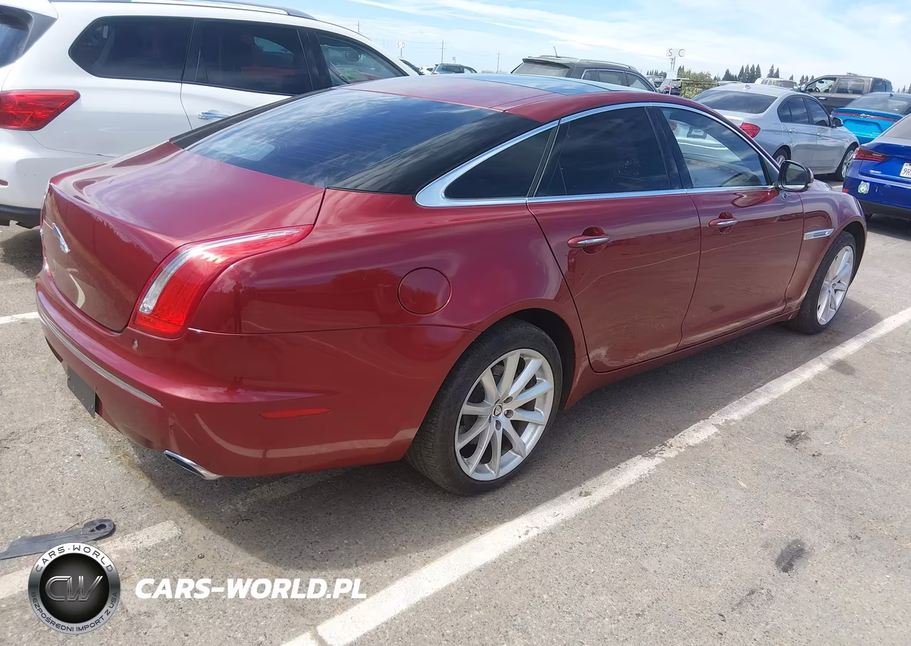 2011 Jaguar Xj VIN:SAJWA1CB3BLV16950 - 4