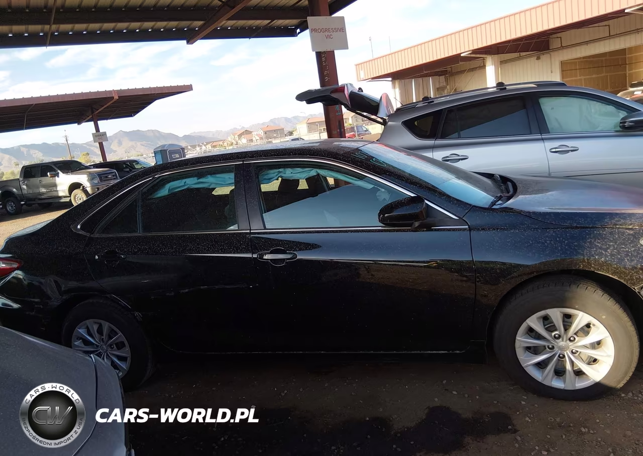 2016 Toyota Camry Le VIN:4T4BF1FK8GR572783 - 13