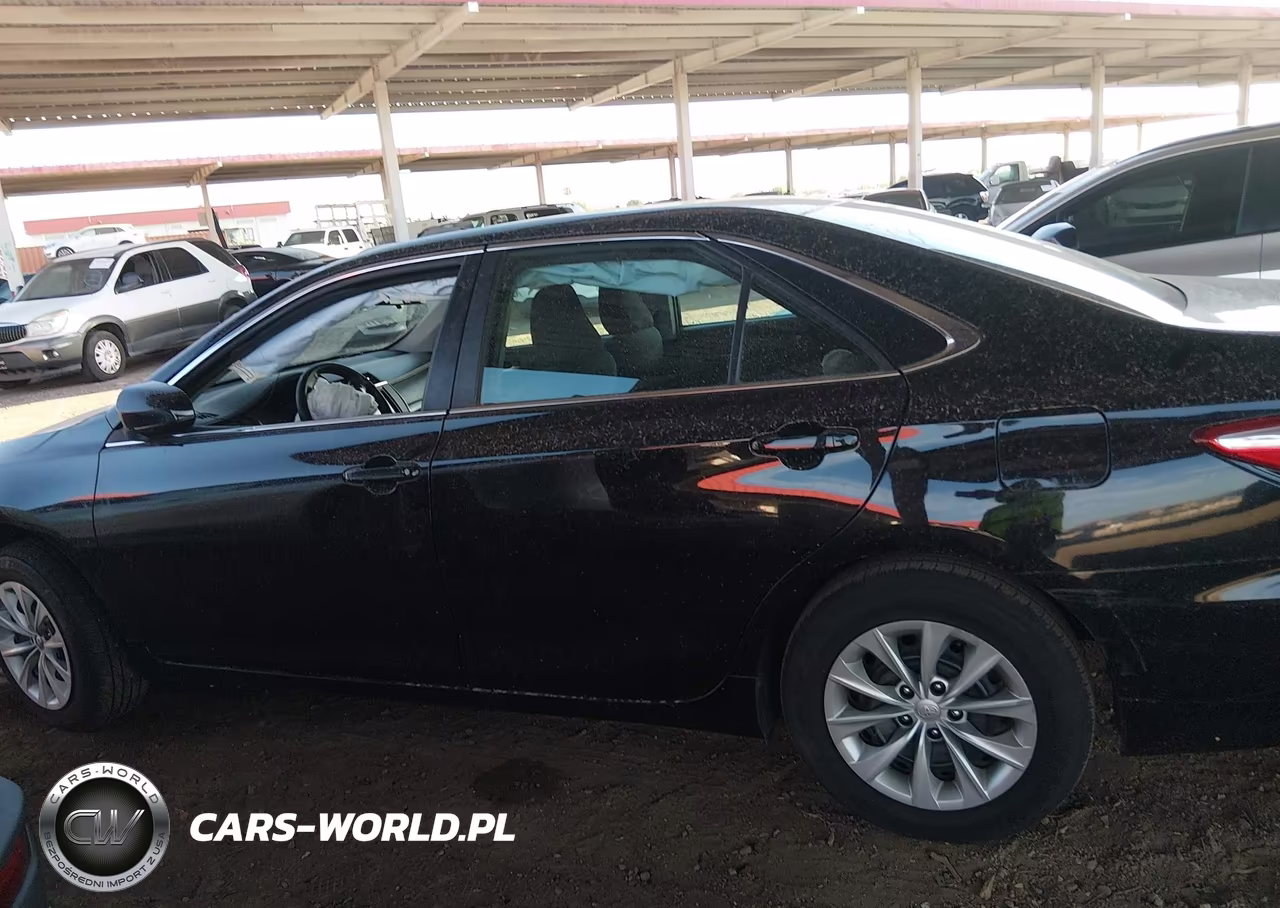 2016 Toyota Camry Le VIN:4T4BF1FK8GR572783 - 14