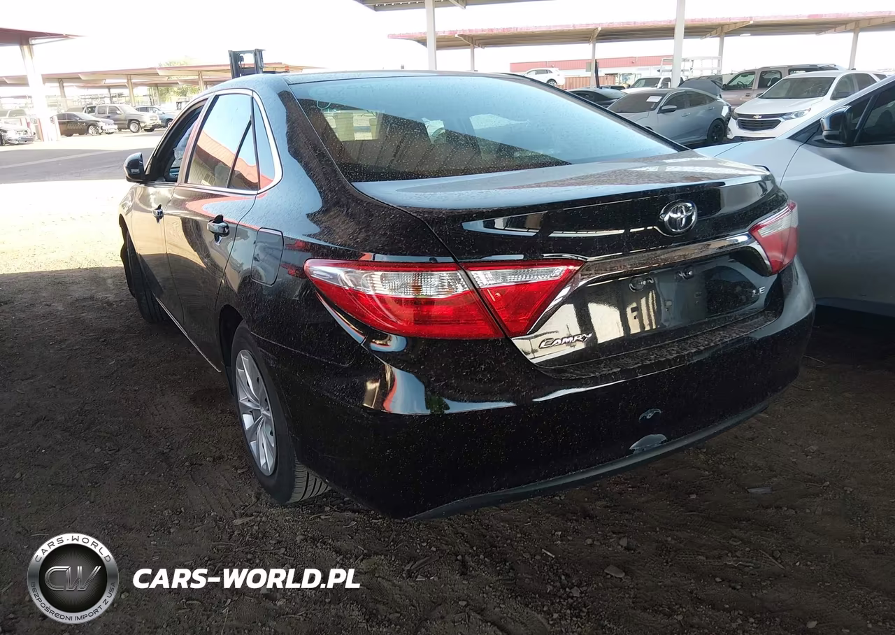 2016 Toyota Camry Le VIN:4T4BF1FK8GR572783 - 3