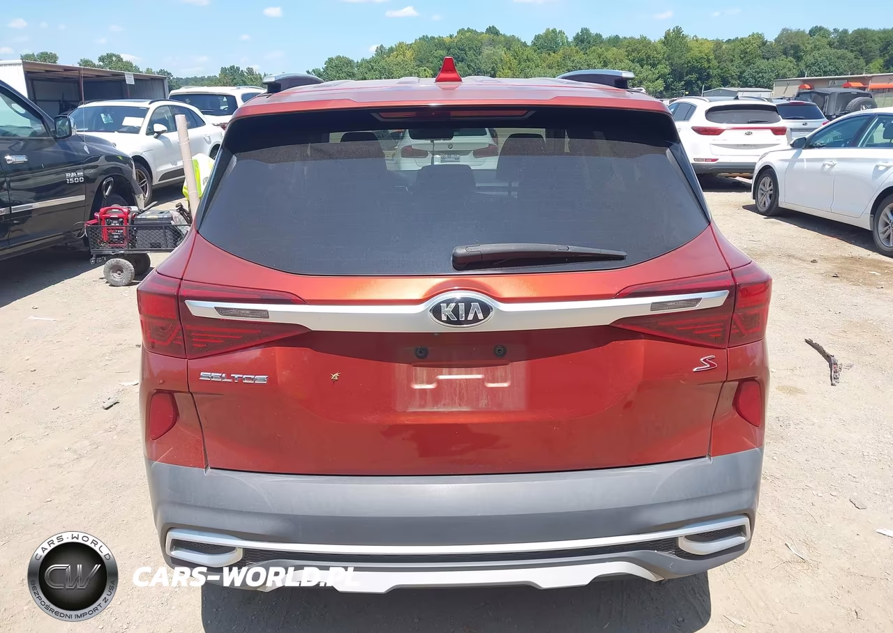 2021 Kia Seltos S VIN:KNDEUCAA4M7227319 - 16