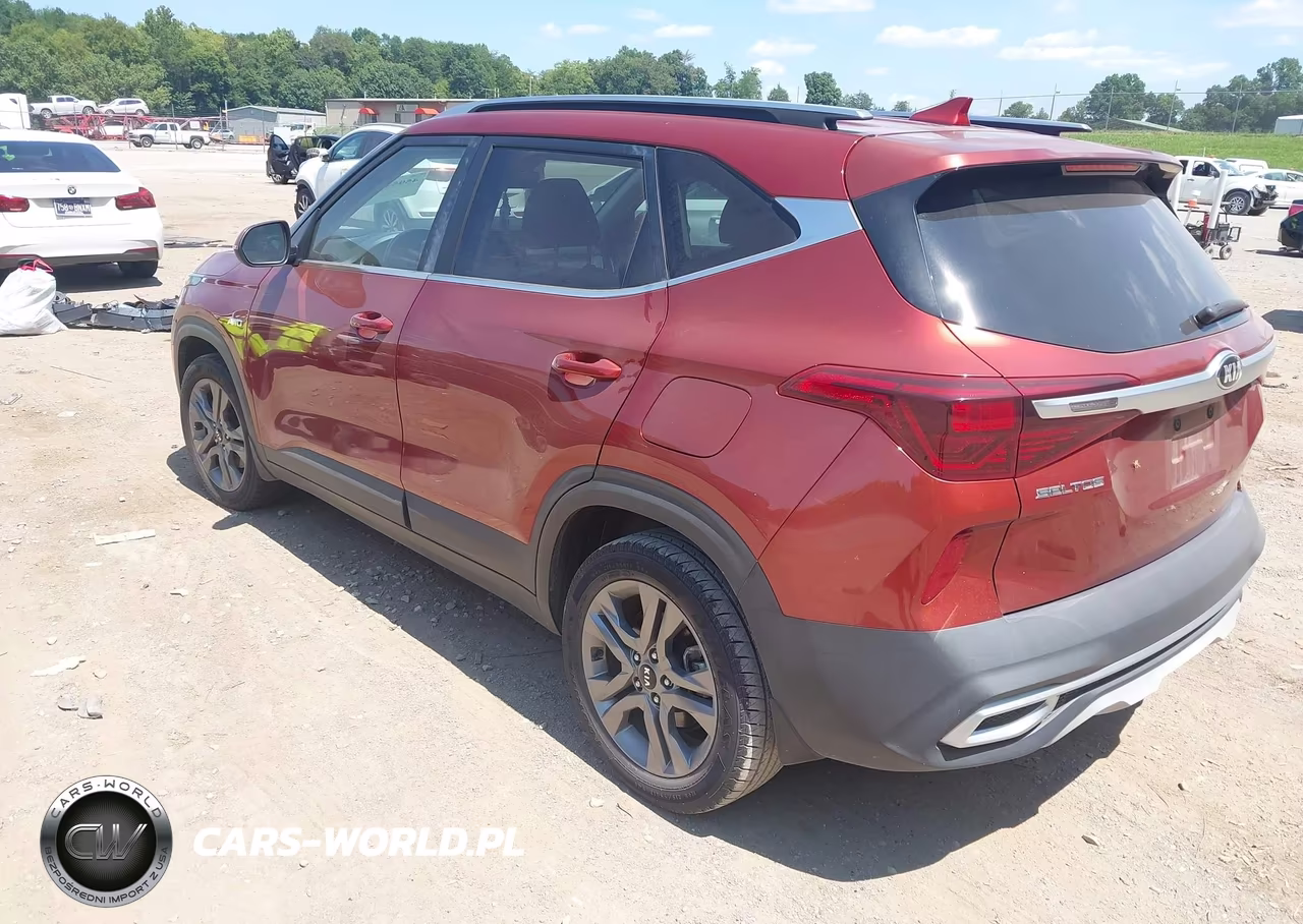2021 Kia Seltos S VIN:KNDEUCAA4M7227319 - 3