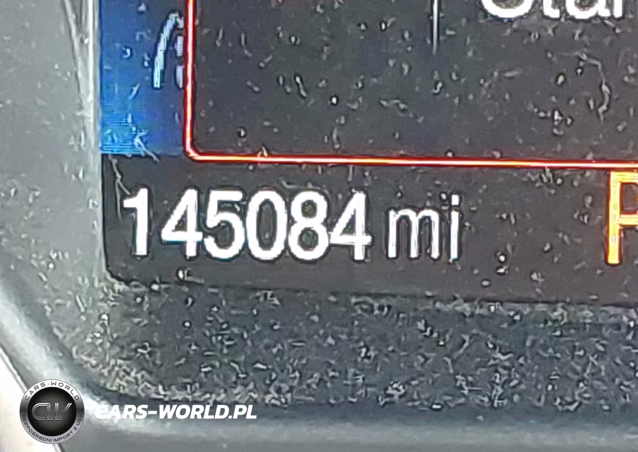 2018 Ford Escape Titanium VIN:1FMCU9J96JUA14896 - 15
