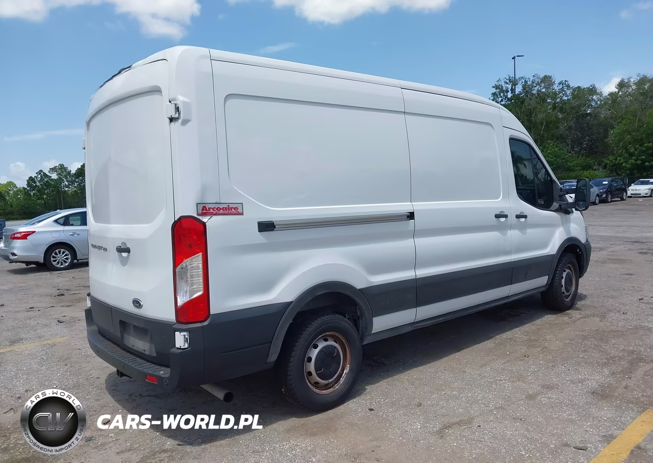 2023 Ford Transit-250 VIN:1FTBR1C84PKA43230 - 4