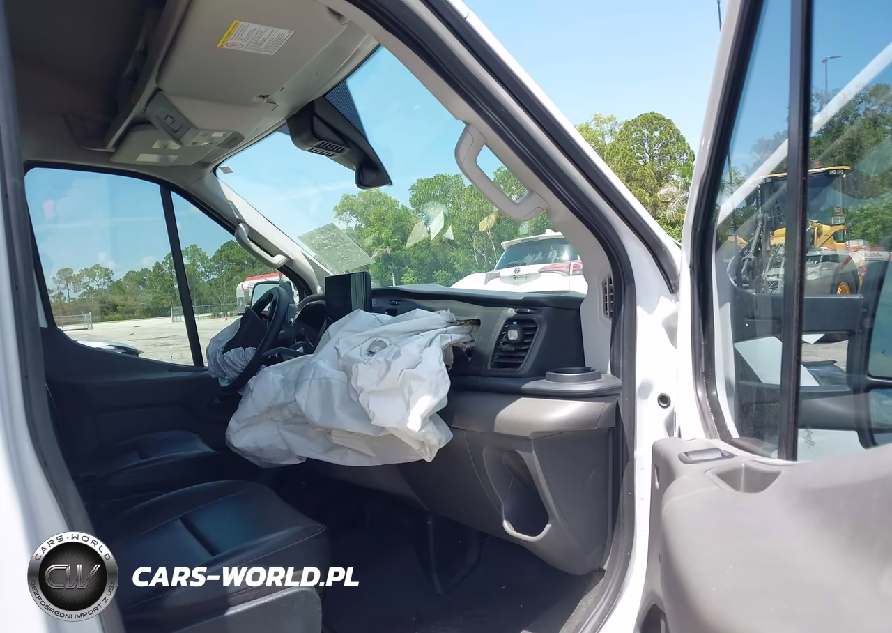 2023 Ford Transit-250 VIN:1FTBR1C84PKA43230 - 5