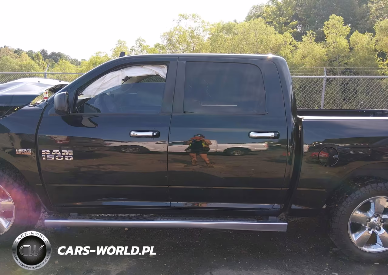 2016 Ram 1500 Big Horn VIN:3C6RR6LT5GG315444 - 14