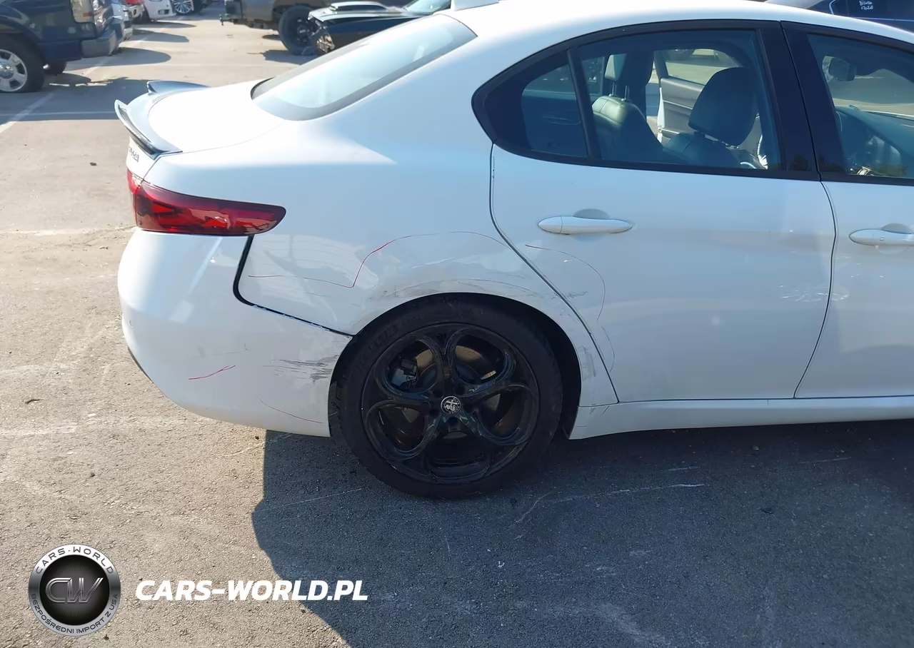 2022 Alfa Romeo Giulia Sprint Rwd VIN:ZARFAMAN7N7659934 - 6