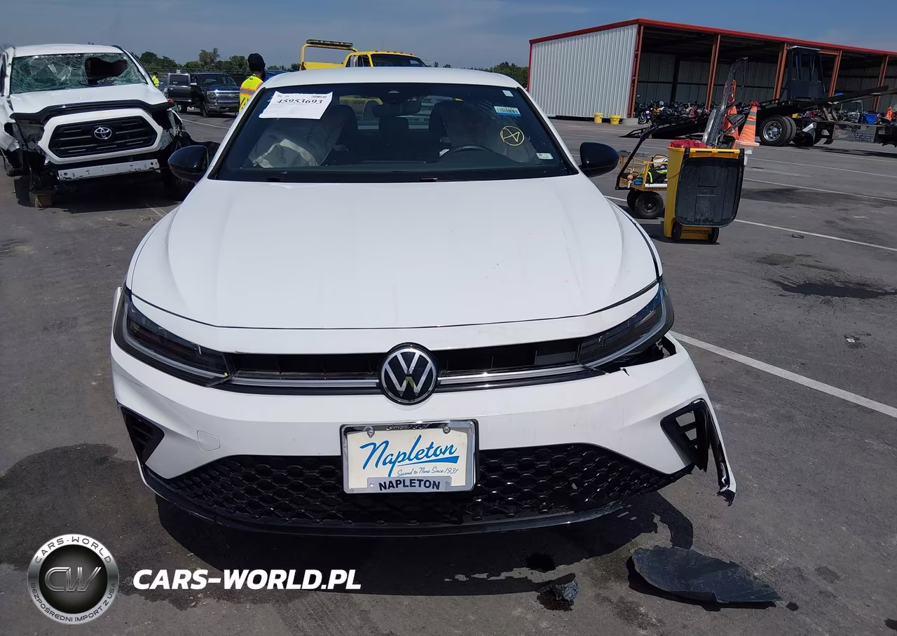 2025 Volkswagen Jetta 1.5T Sport VIN:3VWBX7BU6SM026113 - 10