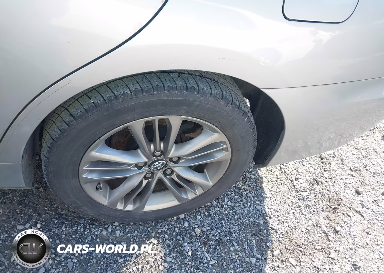 2016 Toyota Camry Se VIN:4T1BF1FK4GU199087 - 12