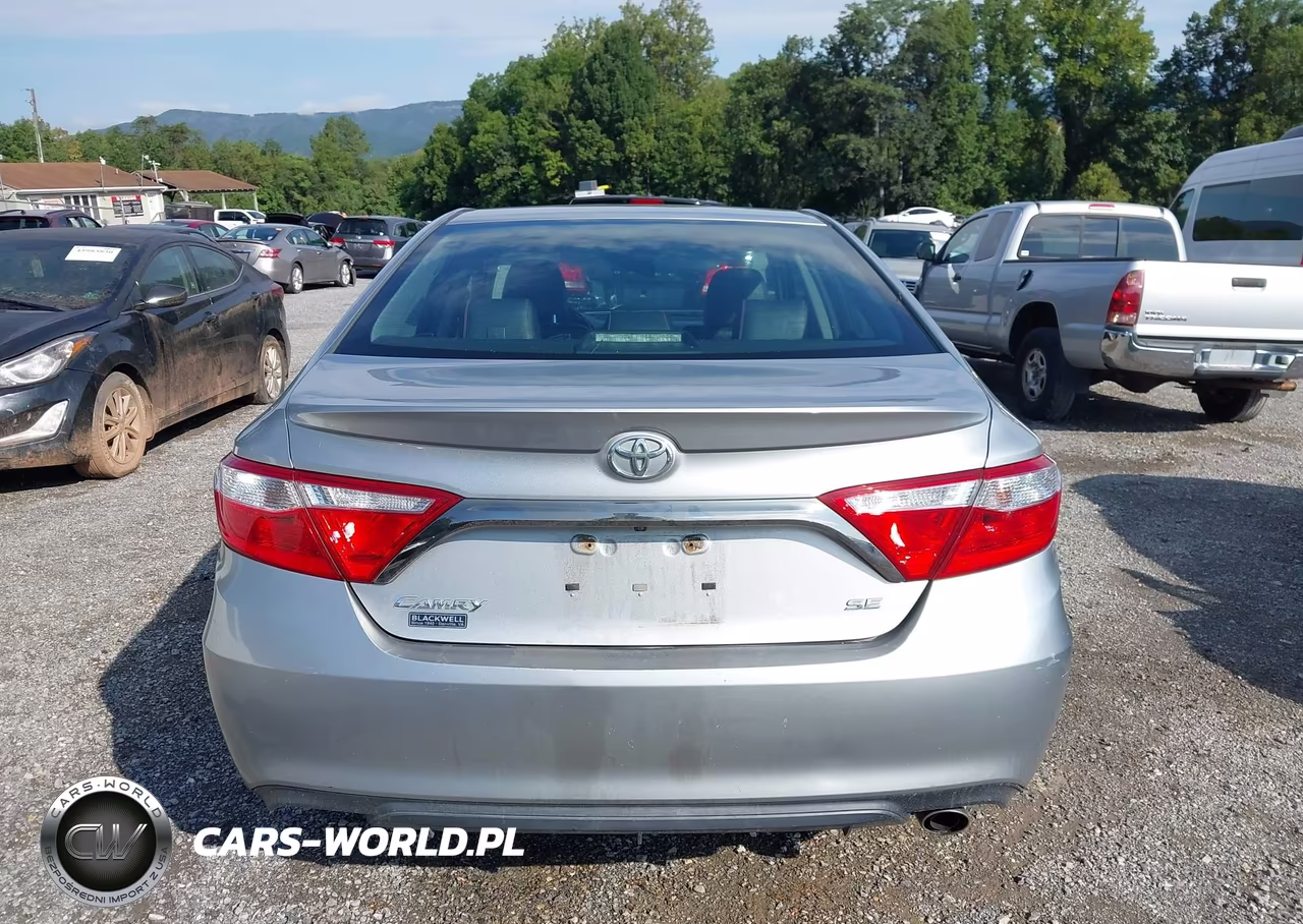 2016 Toyota Camry Se VIN:4T1BF1FK4GU199087 - 17