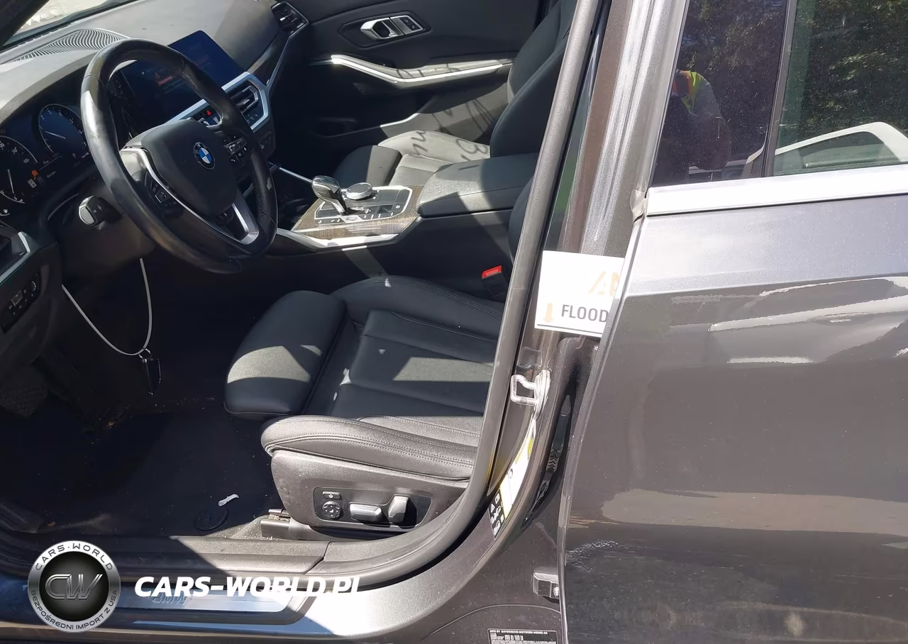 2020 BMW 330I xDrive VIN:3MW5R7J07L8B19836 - 13
